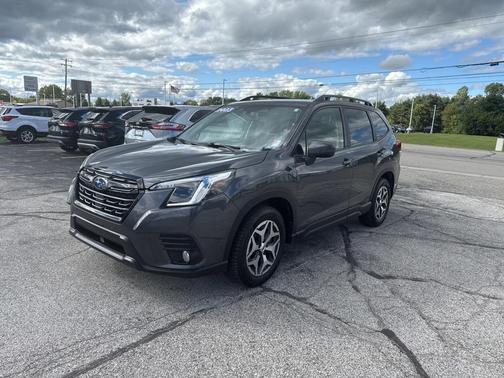 2023 Subaru Forester Premium