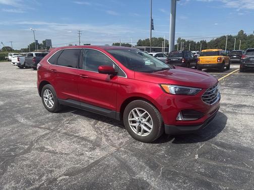 2022 Ford Edge SEL