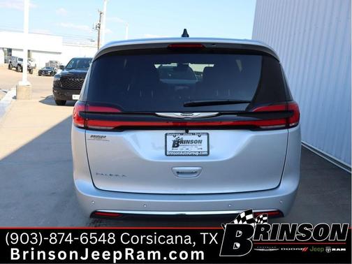 Silver Mist Clearcoat 2026 Chrysler Pacifica Select FWD