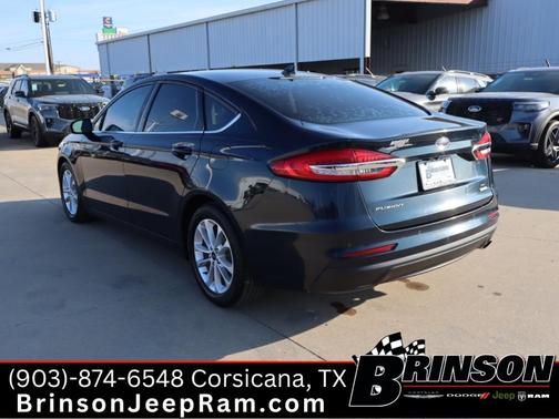 2020 Ford Fusion SE
