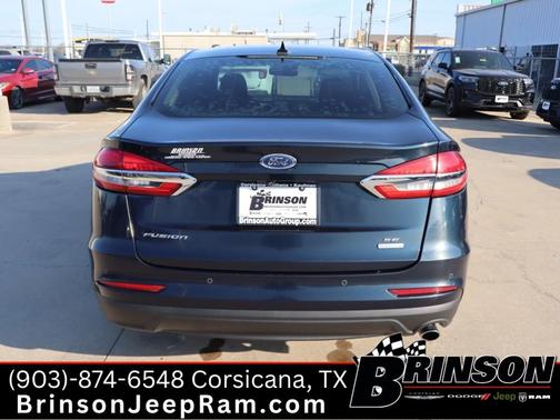 2020 Ford Fusion SE