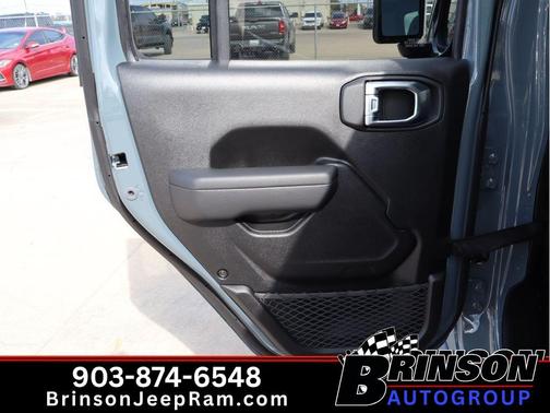 Anvil Clearcoat 2026 Jeep Wrangler Sport