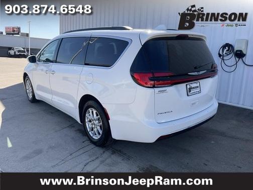2022 Chrysler Pacifica Touring-L