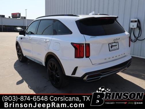 2022 Kia Sorento SX