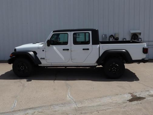 2025 Jeep Gladiator Sport