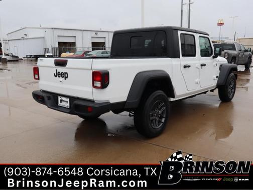 2026 Jeep Gladiator Sport