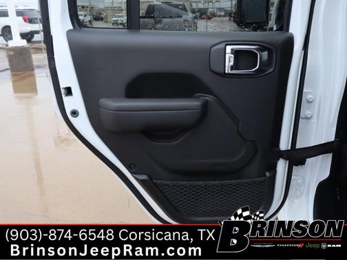 2026 Jeep Gladiator Sport