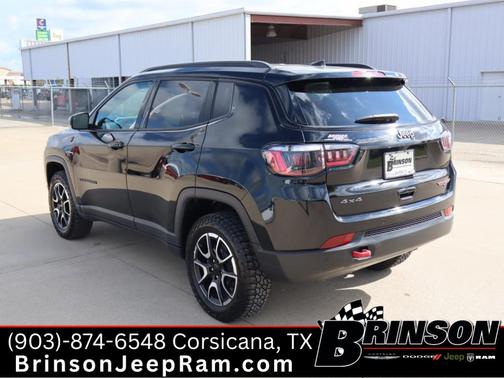 2024 Jeep Compass Trailhawk