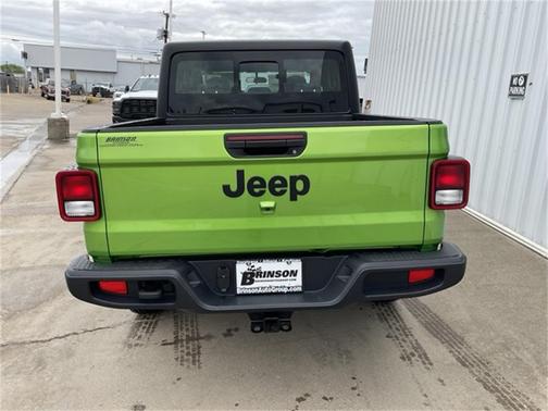 2025 Jeep Gladiator Sport