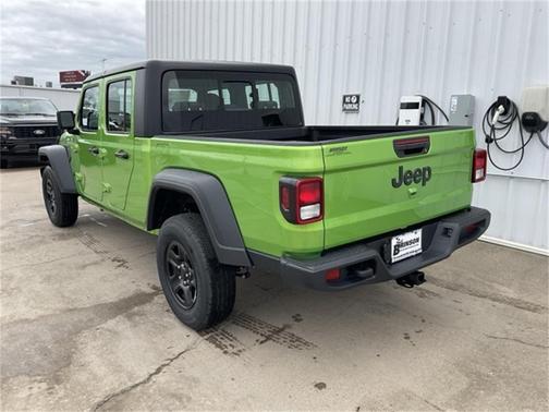 2025 Jeep Gladiator Sport