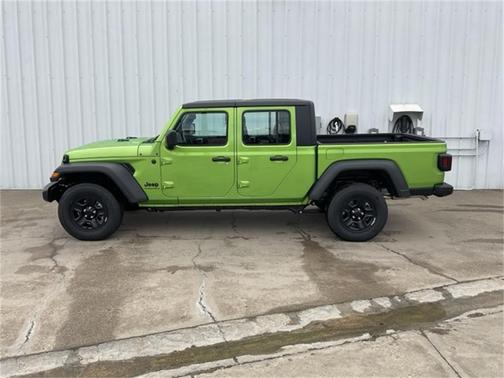 2025 Jeep Gladiator Sport
