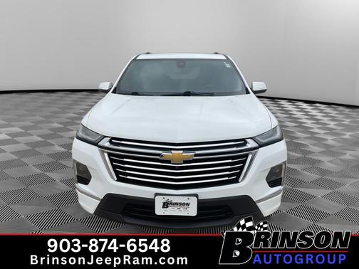 Summit White 2022 Chevrolet Traverse Premier