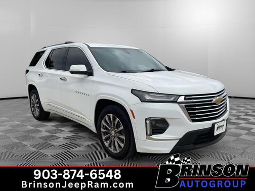 Summit White 2022 Chevrolet Traverse Premier