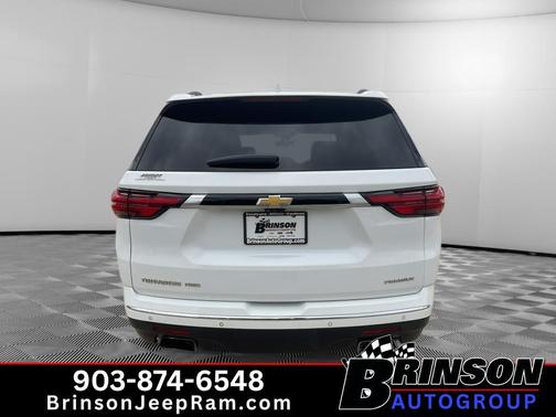 Summit White 2022 Chevrolet Traverse Premier