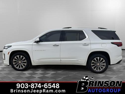 Summit White 2022 Chevrolet Traverse Premier