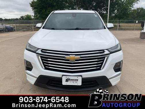 Summit White 2022 Chevrolet Traverse Premier