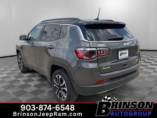 Granite Crystal Clearcoat Metallic 2023 Jeep Compass Limited