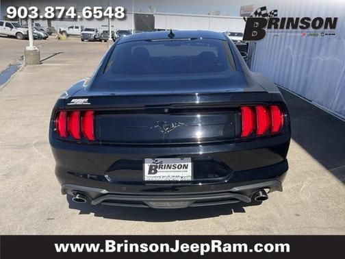 2022 Ford Mustang EcoBoost