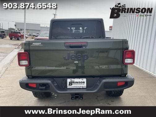 2024 Jeep Gladiator Sport