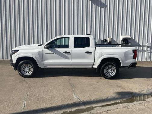 2024 Chevrolet Colorado WT