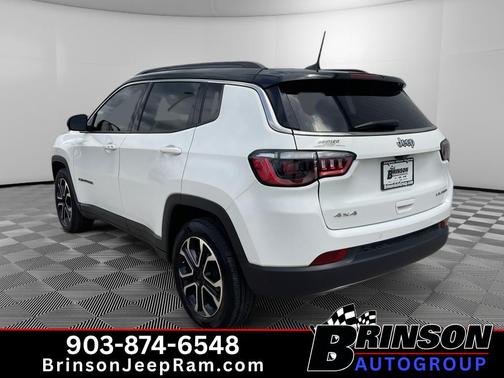 Bright White Clearcoat 2023 Jeep Compass Limited