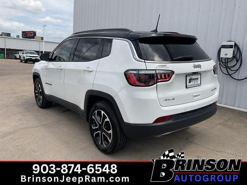 Bright White Clearcoat 2023 Jeep Compass Limited