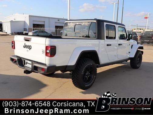 2026 Jeep Gladiator Sport