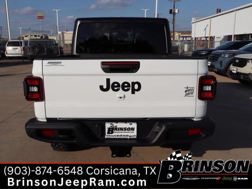 2026 Jeep Gladiator Sport