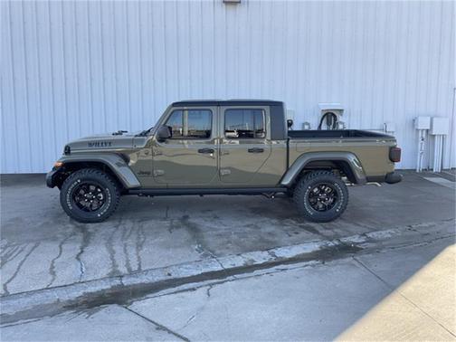 2025 Jeep Gladiator Sport