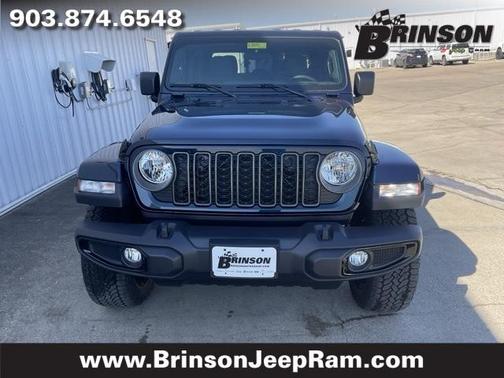 2025 Jeep Gladiator Sport