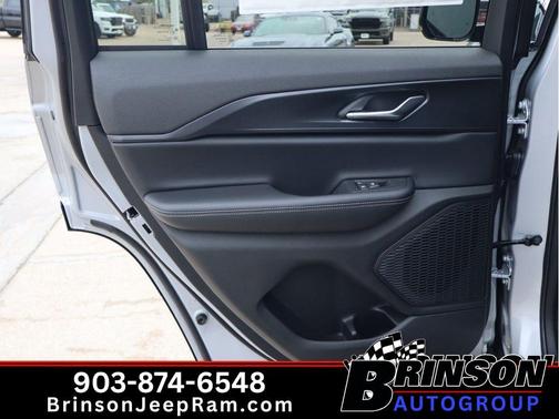 Silver Zynith 2025 Jeep Grand Cherokee Laredo
