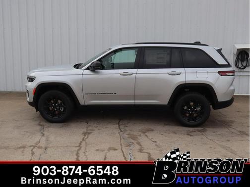 Silver Zynith 2025 Jeep Grand Cherokee Laredo