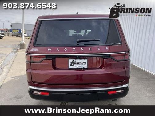 2025 Jeep Wagoneer Base