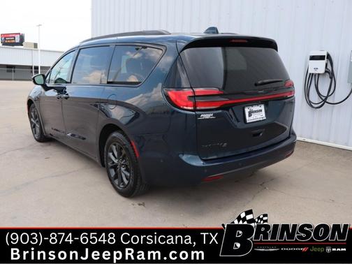 2021 Chrysler Pacifica Touring-L
