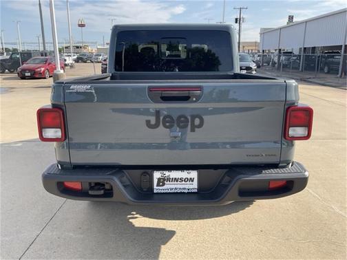 2025 Jeep Gladiator Sport