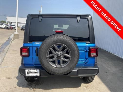 2025 Jeep Wrangler Sport RHD