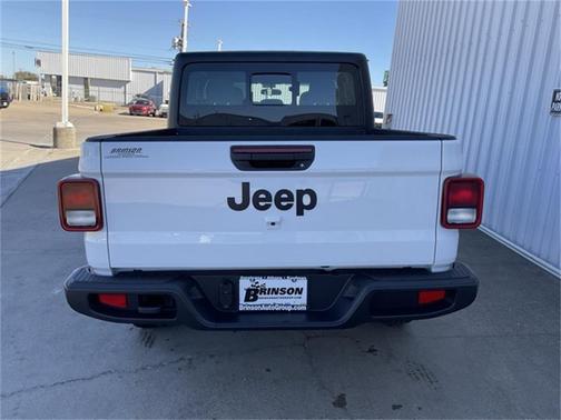 2025 Jeep Gladiator Sport