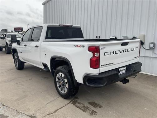 2024 Chevrolet Silverado 2500 Custom