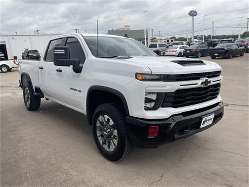 2024 Chevrolet Silverado 2500 Custom