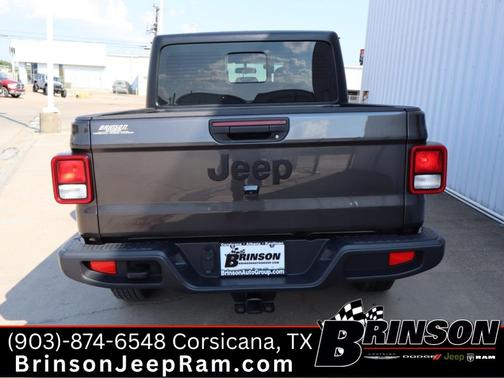 2024 Jeep Gladiator Sport