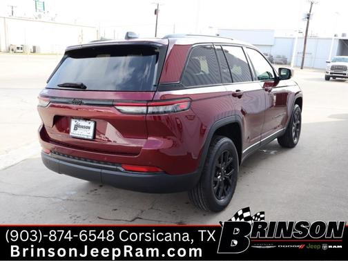 2025 Jeep Grand Cherokee Laredo