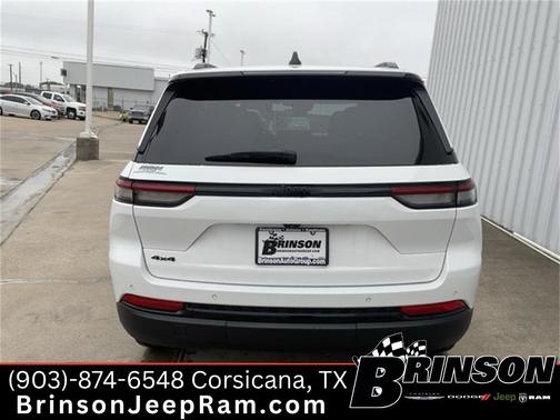 2024 Jeep Grand Cherokee Laredo