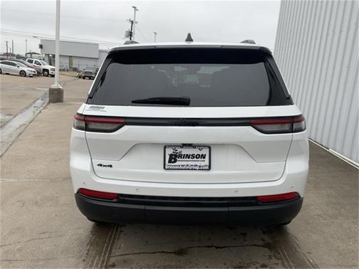 2024 Jeep Grand Cherokee Laredo