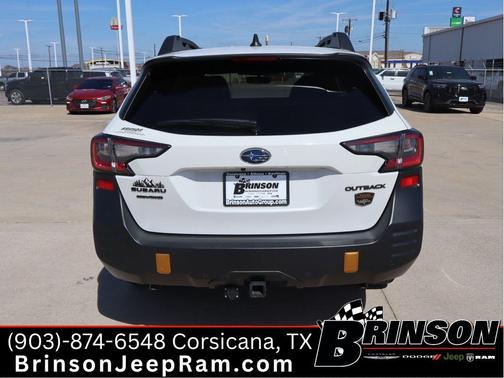 Crystal White Pearl 2025 Subaru Outback Wilderness