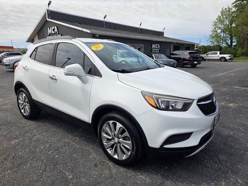 Summit White 2017 Buick Encore Preferred