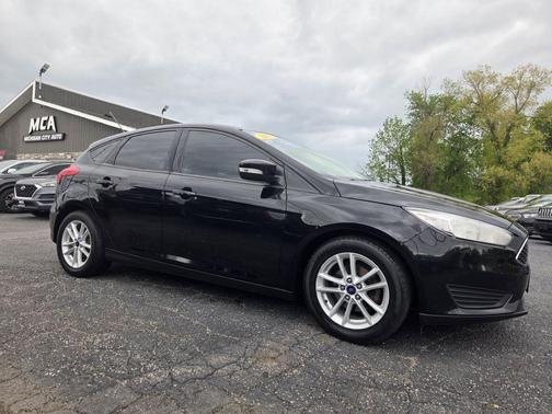 Shadow Black 2017 Ford Focus SE