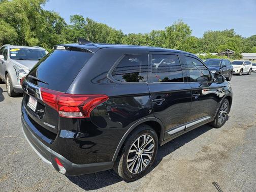 2018 Mitsubishi Outlander ES