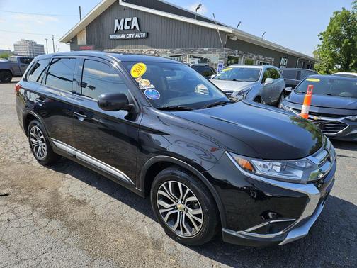 2018 Mitsubishi Outlander ES