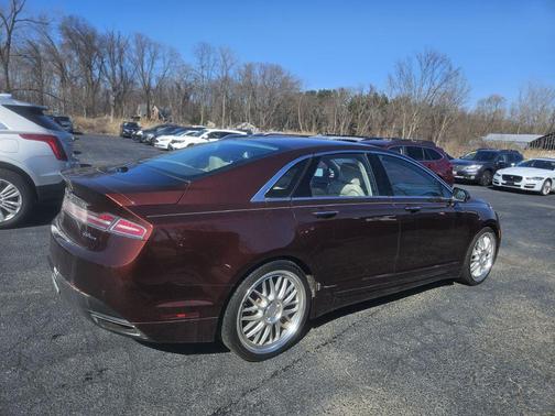 2016 Lincoln MKZ Base