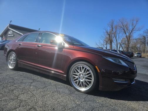 2016 Lincoln MKZ Base